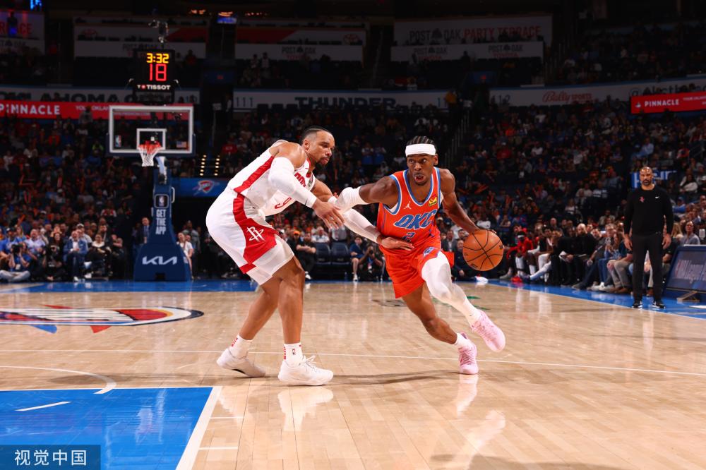 让人们对他 让人们对他