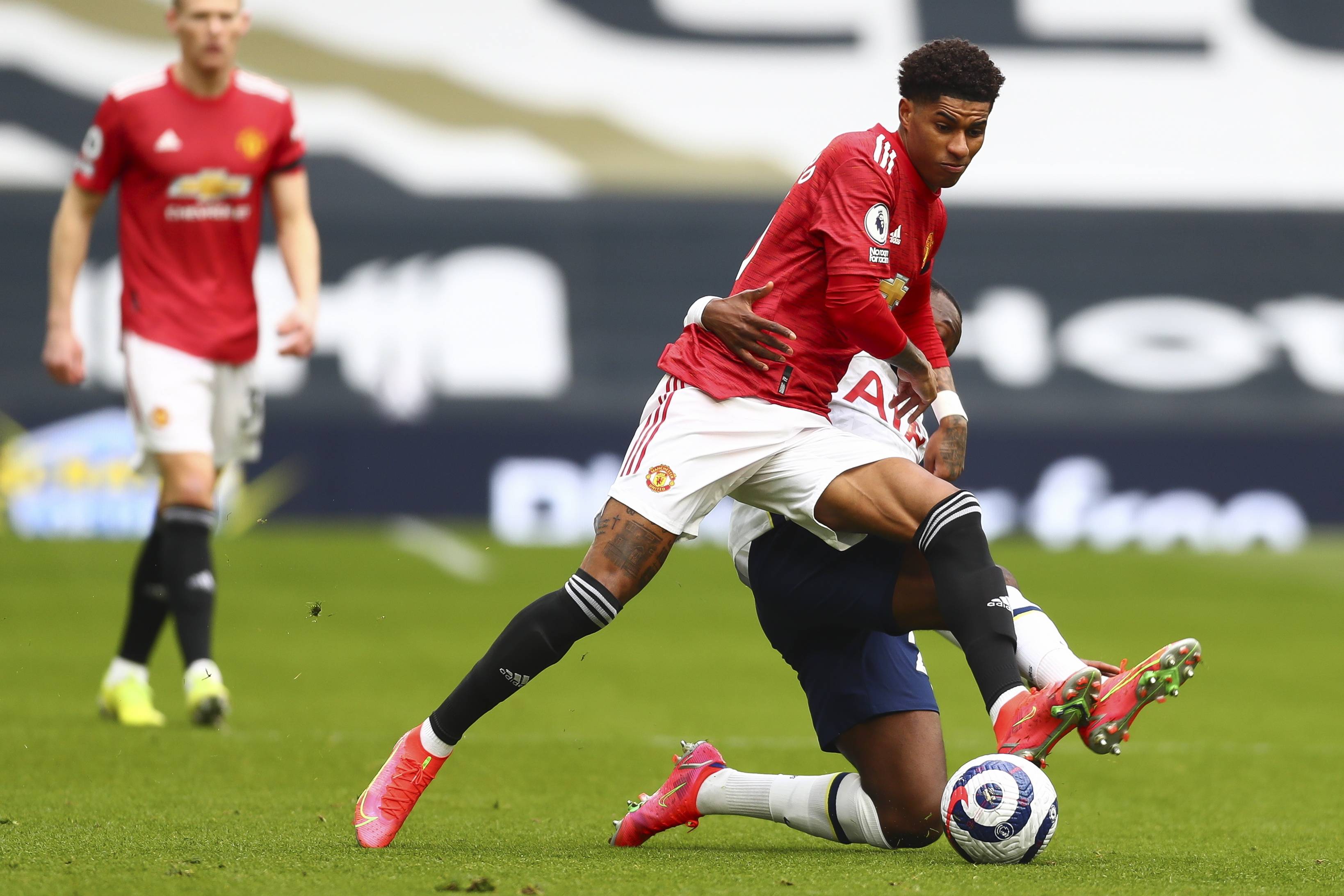 让人们看到 让人们看到