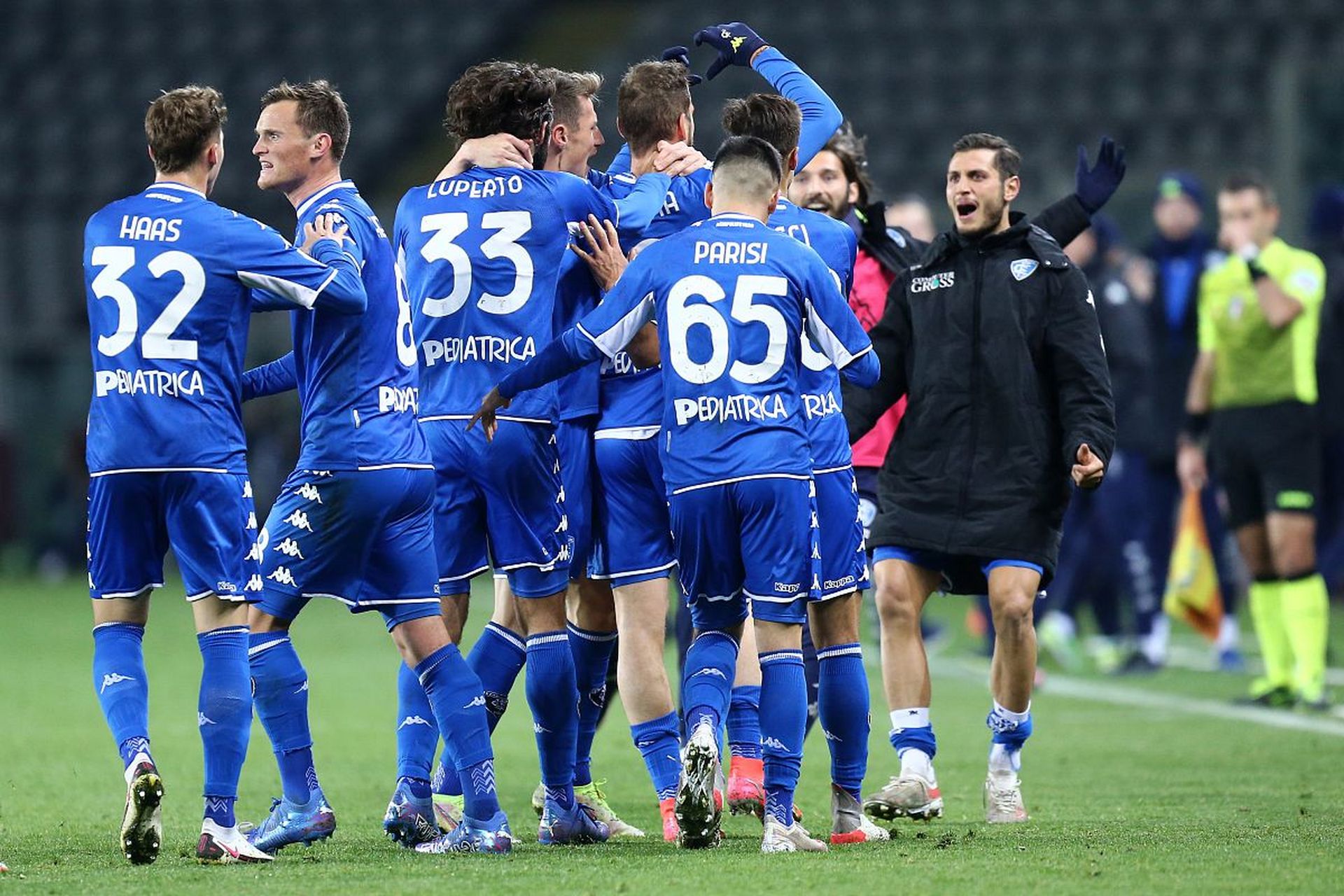 足坛的竞争 足坛的竞争